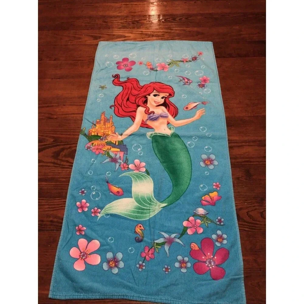Rare Disney LITTLE MERMAID Beach‎ Pool TOWEL EUC